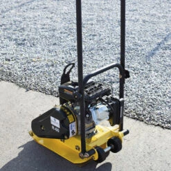 BAMATO - BAVARIAN MACHINE TOOLS BAMATO Rüttelplatte R-60 Mit Gummimatte 7 BAMATO - BAVARIAN MACHINE TOOLS BAMATO Rüttelplatte R-60 Mit Gummimatte -Werkzeuge für Rohbau Geschaft 41064711 3